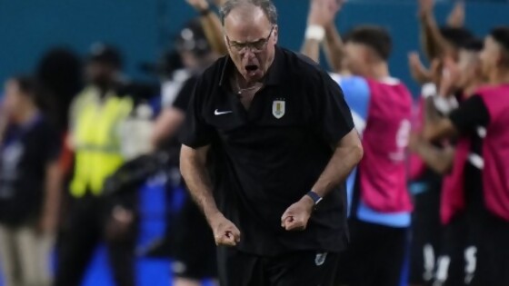 Comenzó la Copa América para “la selección de Bielsa”, el torturador de los 9 — Darwin - Columna Deportiva — No Toquen Nada | El Espectador 810