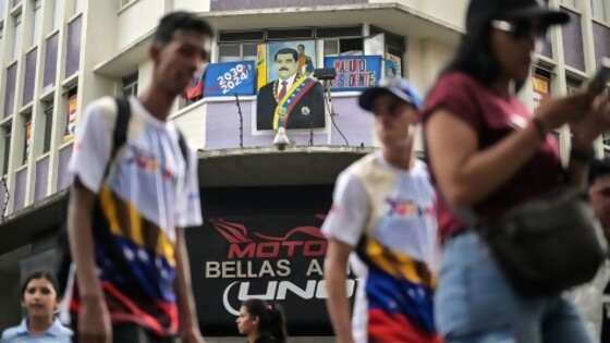 La solución final de Darwin para Venezuela y las democracias de autor/ El consejo de Bordaberry a su hijo — Columna de Darwin — No Toquen Nada | El Espectador 810