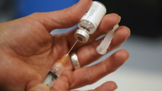 Persona antivacunas contrajo sarampión y contagió a sus cinco hijos — Entrevistas — No Toquen Nada | El Espectador 810