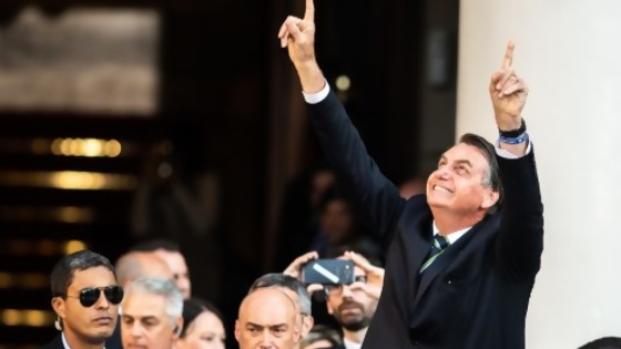 “No lo puedo creer”: la emoción por Bolsonaro de un grupo de uruguayos — Informes — No Toquen Nada | El Espectador 810
