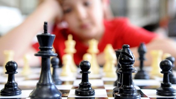 El ajedrez en aislamiento: una herramienta didáctica y entretenida — Entrada libre — Más Temprano Que Tarde | El Espectador 810