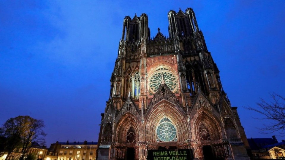 Notre Dame, París y el recuerdo de que a los “testigos hay que cuidarlos” —  NTN Concentrado — No Toquen Nada | El Espectador 810