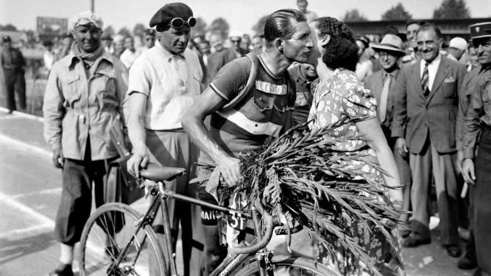 Gino Bartali: El ciclista que engañó a Mussolini —  El maravilloso mundo de Moncho Licio — Otro Elefante | El Espectador 810