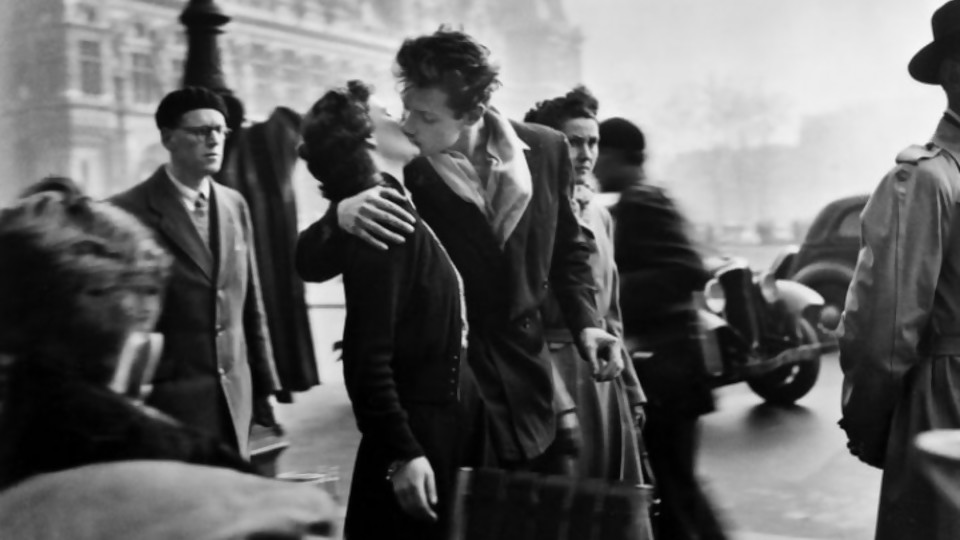 Doisneau, el beso del hotel de Ville y el conflicto interno de Leo —  Leo Barizzoni — No Toquen Nada | El Espectador 810