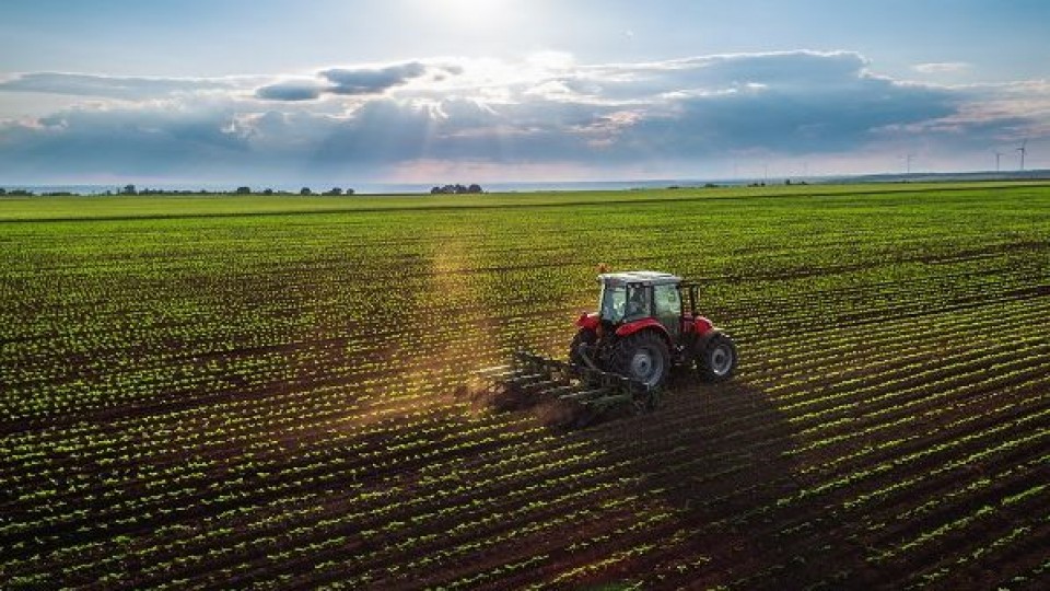 M. Bidegain: ''Mayo inicia con lluvias de entre 15 y 20mm'' —  Clima — Dinámica Rural | El Espectador 810