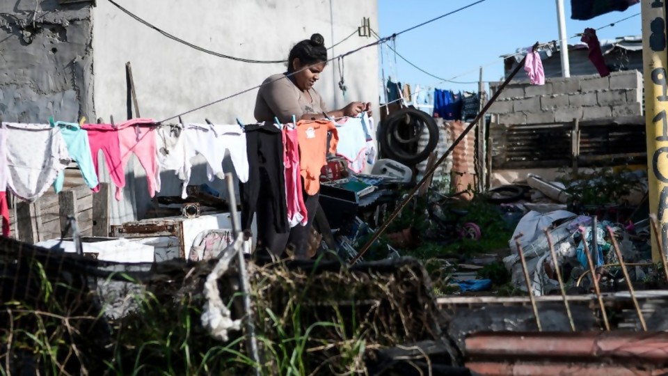 Los ministerios de Desarrollo Social nacieron para dar respuestas a las crisis socioeconómicas en América Latina —  La Entrevista — Más Temprano Que Tarde | El Espectador 810