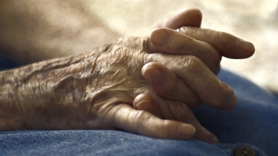 El envejecimiento de la población y la escasa formación de los geriatras —  MinutoNTN — No Toquen Nada | El Espectador 810