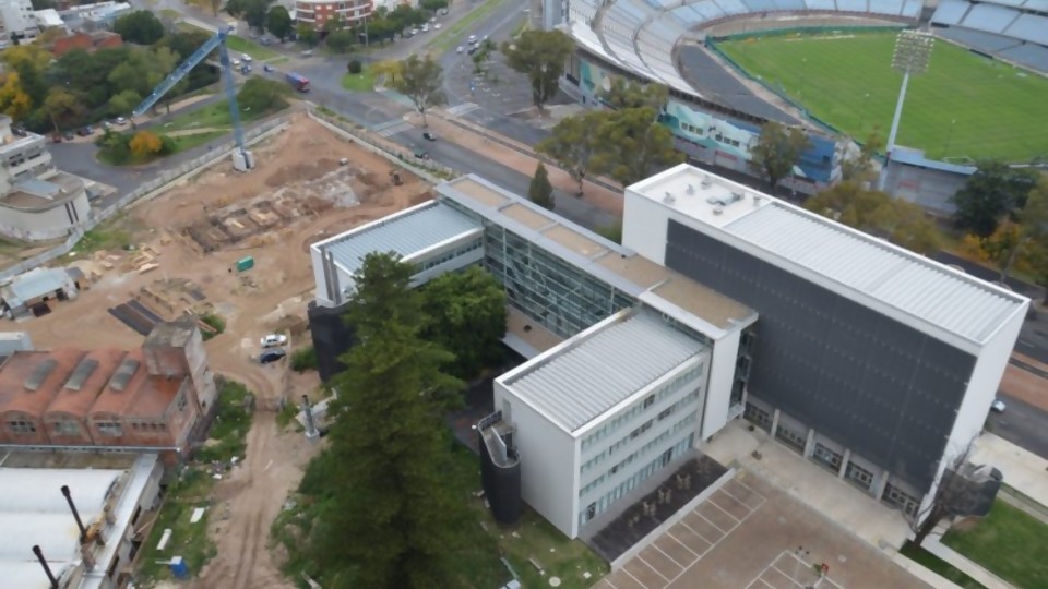 Udelar inauguró nuevo edificio para la Facultad de Enfermería —  Qué tiene la tarde — Más Temprano Que Tarde | El Espectador 810