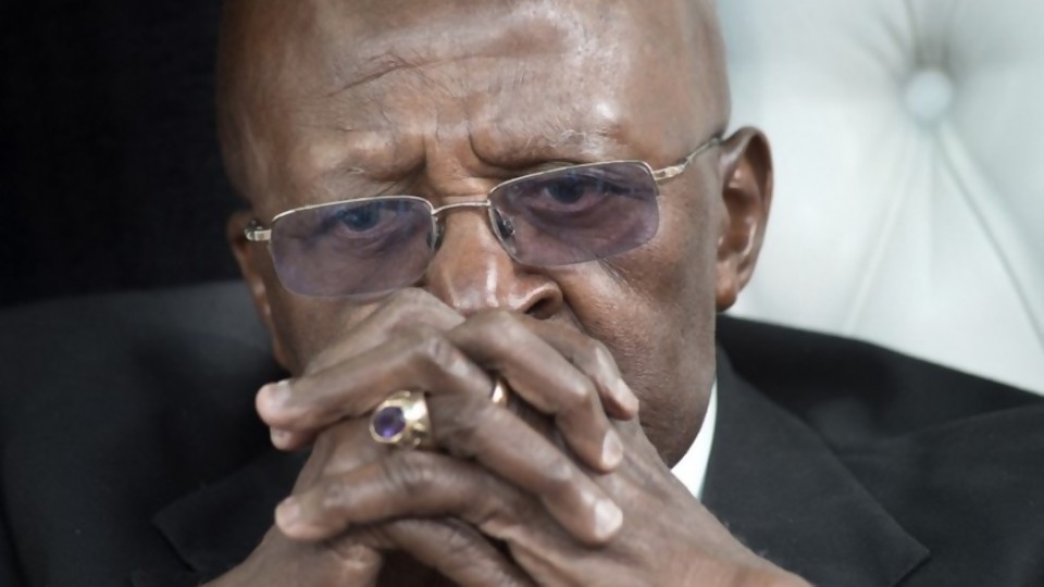 Desmond Tutu, símbolo de la reconciliación en una sociedad sudafricana aún dividida —  Nicolás Iglesias — No Toquen Nada | El Espectador 810