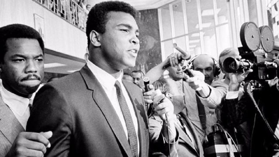 El día que Muhammad Ali perdió el título —  La Biblia y el calefón — Espectadores | El Espectador 810