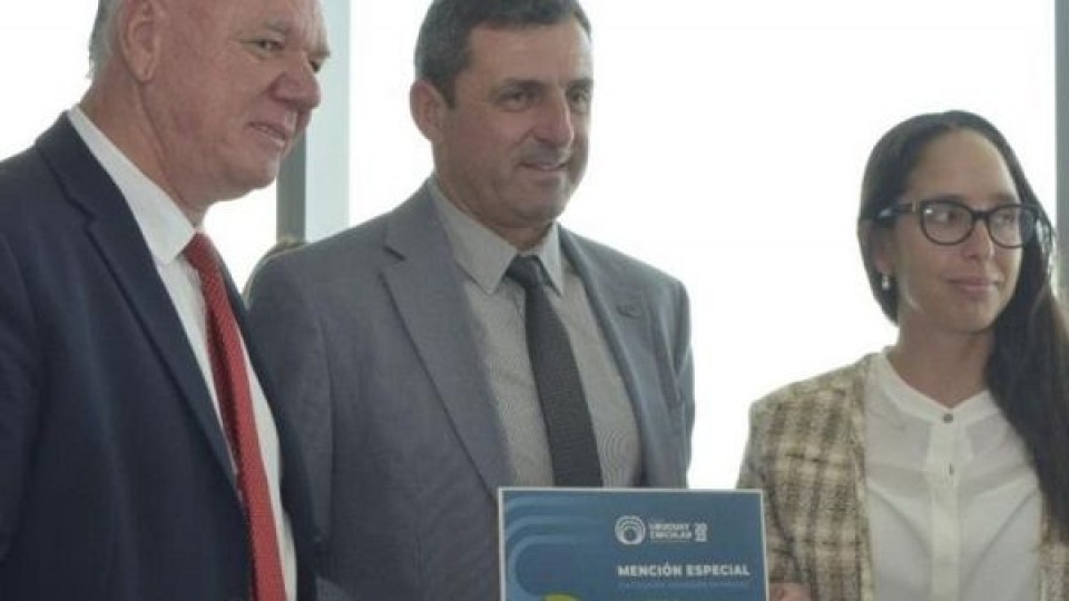 Conaprole recibió ''Premio Uruguay Circular'' —  Lechería — Dinámica Rural | El Espectador 810