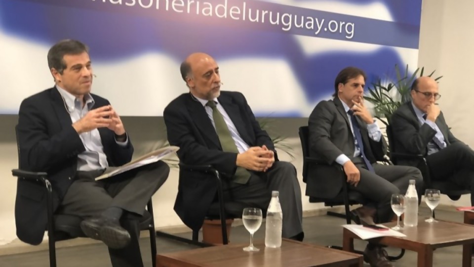 ¿La religión más fuerte de Uruguay? La masonería logró un debate con 4 presidenciables  —  Informes — No Toquen Nada | El Espectador 810