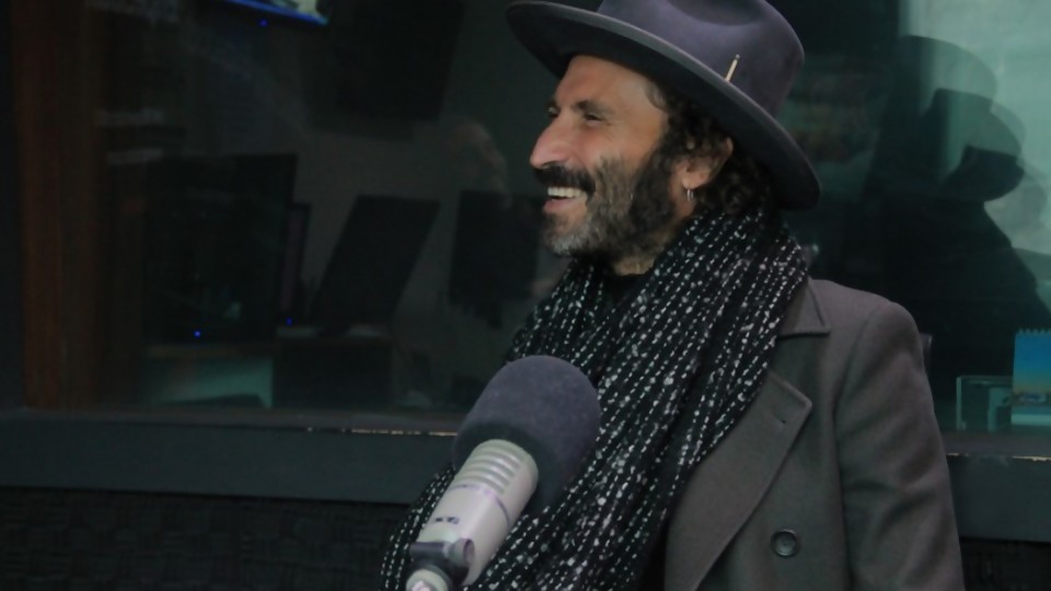 Leiva: “Tocar para convencer, no sólo para deleitar” —  Entrevistas — Otro Elefante | El Espectador 810