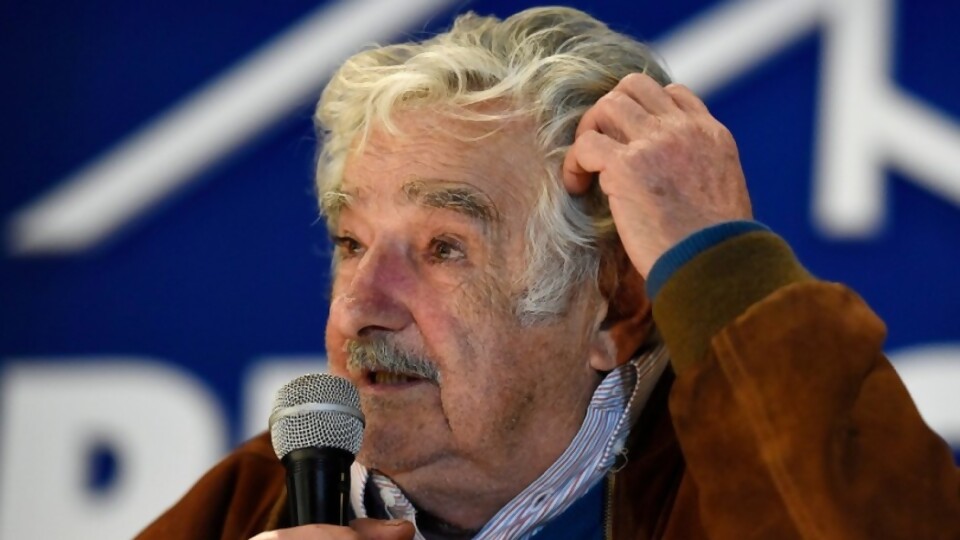 Ensalada de Mujica —  La portada — Paren Todo | El Espectador 810
