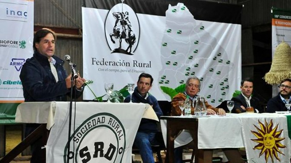 “Este gobierno tiene un profundo compromiso con el sector rural”, aseguró Lacalle Pou en el 106º congreso de la Federación —  Política — Dinámica Rural | El Espectador 810