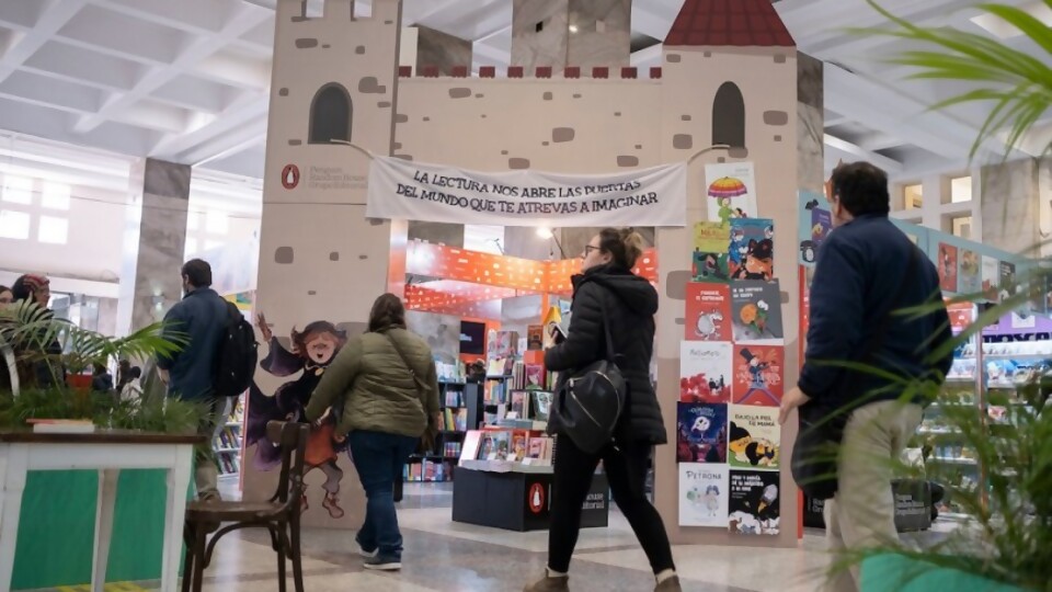 La feria del Libro, Cosse y una decisión polémica —  Departamento de Periodismo de Opinión — No Toquen Nada | El Espectador 810