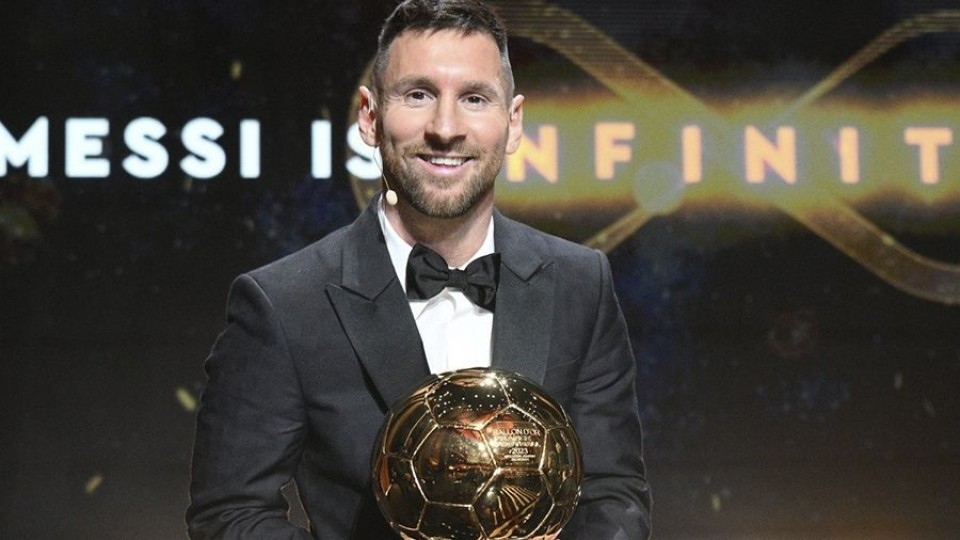 Messi ganó su 8º Balón de Oro  —  Deportes — Primera Mañana | El Espectador 810