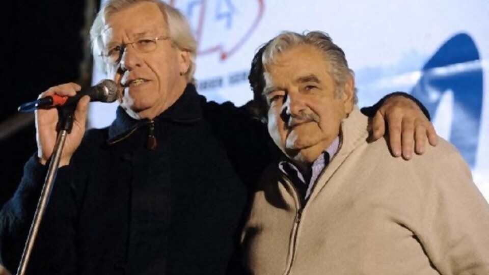 Fallecimiento del Cr Danilo Astori. Mujica: “Debí acompañarlo a que fuera candidato a presidente, lo merecía, y mucho le habría servido al país” —  La Entrevista — Más Temprano Que Tarde | El Espectador 810