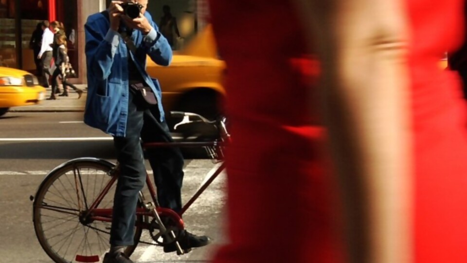 Bill Cunningham, el fotógrafo que “escuchó a la calle” —  Leo Barizzoni — No Toquen Nada | El Espectador 810