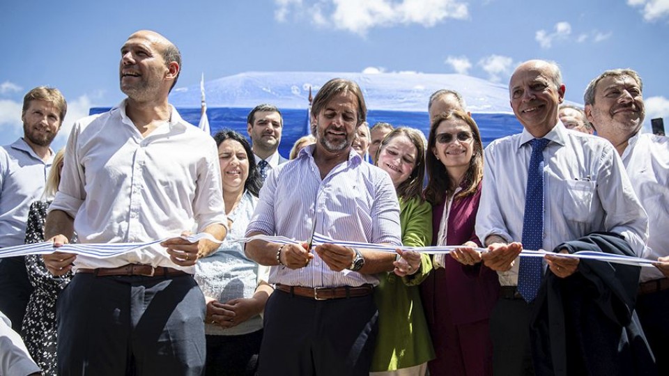 Los principales titulares de este martes 20 de febrero —  Titulares — Primera Mañana | El Espectador 810