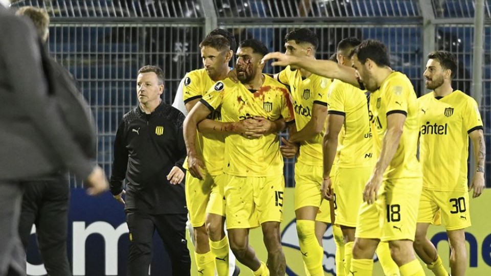 La derrota de Peñarol y las posibles sanciones por los incidentes en la tribuna —  Deportes — Primera Mañana | El Espectador 810