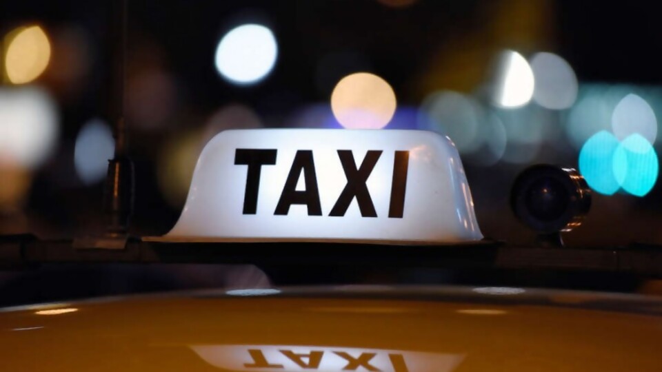 El caso del taxista que se comió una “lluvia Dourado” —  Darwin concentrado — No Toquen Nada | El Espectador 810