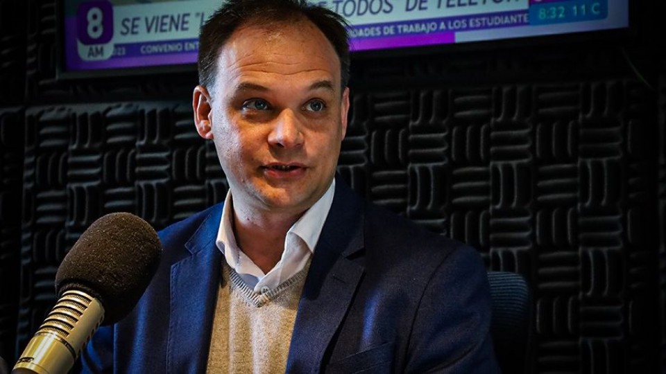 Bottinelli: “La confianza en las dirigencias políticas viene en bajada” —  Entrevistas — Primera Mañana | El Espectador 810