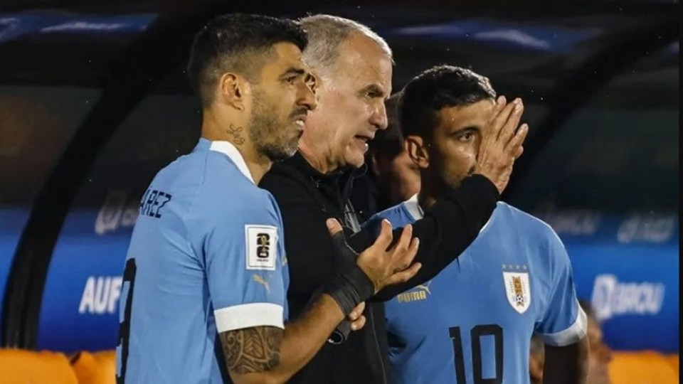 Suárez criticó a Bielsa y lo responsabilizó por el mal ambiente que se vive hoy en la selección —  Deportes — Primera Mañana | El Espectador 810