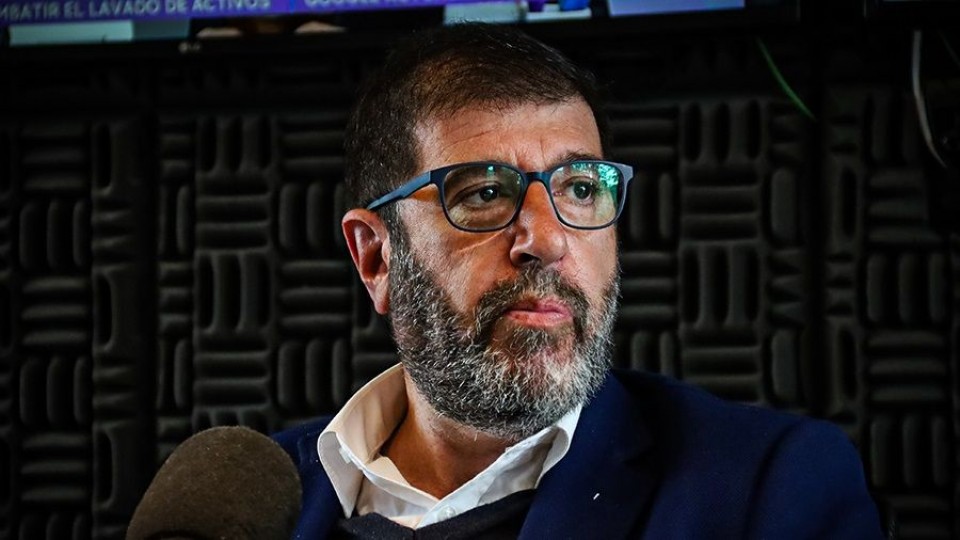 Pereira: “Si el Frente Amplio gana las elecciones, va a gobernar la honestidad” —  Entrevistas — Primera Mañana | El Espectador 810