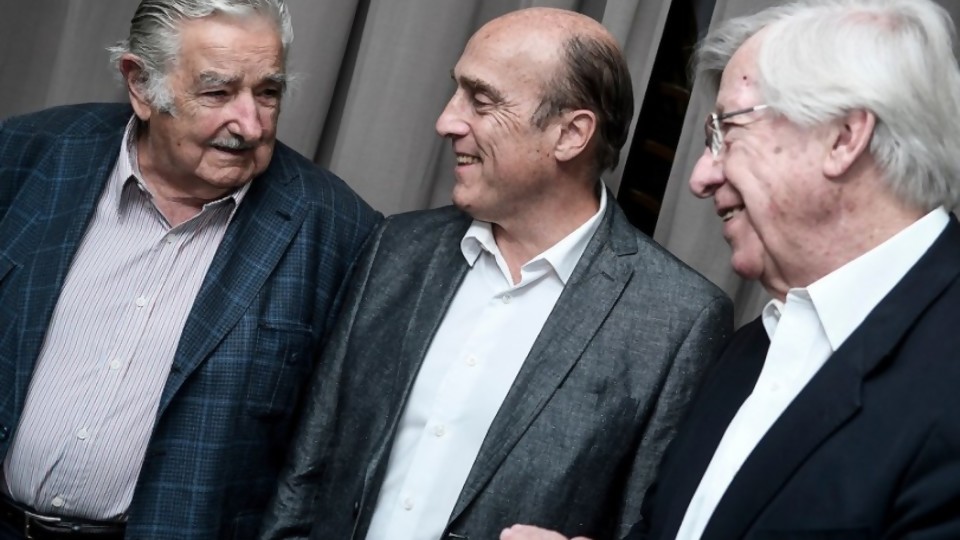 Martínez con Mujica y Astori: “la señal es que solo no llega” —  Victoria Gadea — No Toquen Nada | El Espectador 810
