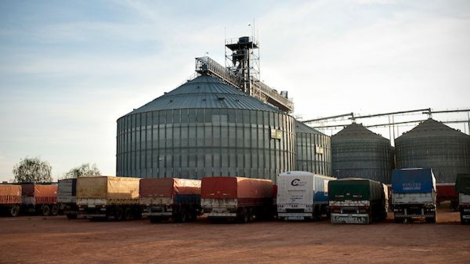 Zafra: Transportistas de granos ajustan tarifas un 10% dada la coyuntura del rubro —  Agricultura — Dinámica Rural | El Espectador 810