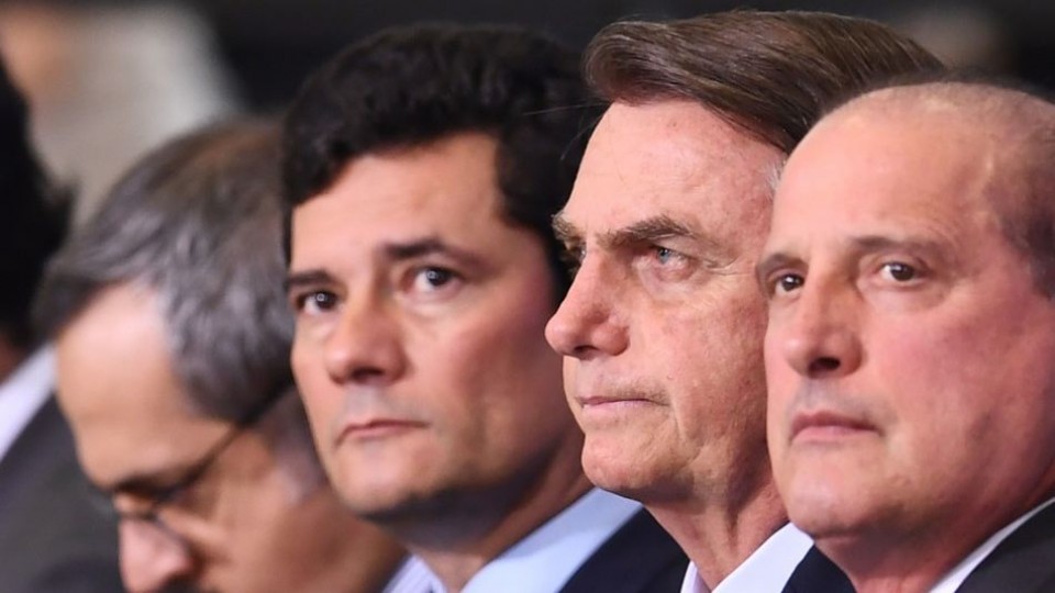 La lupa de la pandemia que muestra las fisuras en el Gobierno de Bolsonaro —  Claudio Fantini — Primera Mañana | El Espectador 810