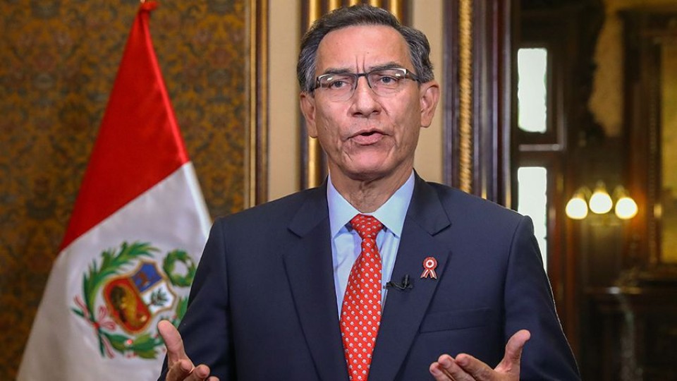 Las claves para entender la crisis política en Perú —  La Entrevista — Más Temprano Que Tarde | El Espectador 810
