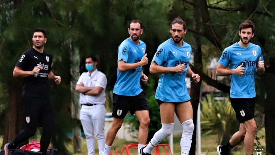Uruguay tendrá un cambio para jugar ante Brasil  —  Deportes — Primera Mañana | El Espectador 810