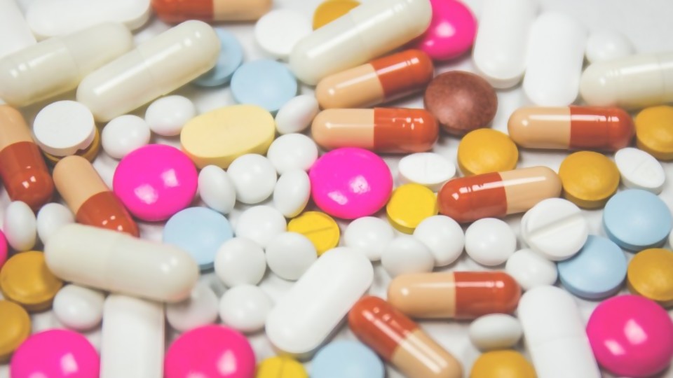 Medicamentos de alto costo: “es necesaria una política pública de largo aliento” —  Entrada libre — Más Temprano Que Tarde | El Espectador 810