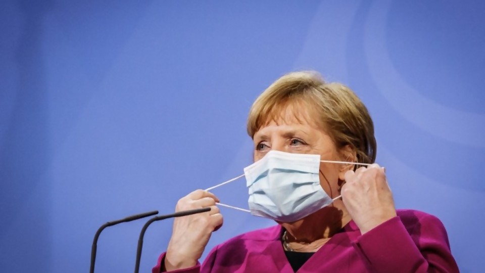 Merkel: marcha atrás, mea culpa y reproches  —  Colaboradores del Exterior — No Toquen Nada | El Espectador 810