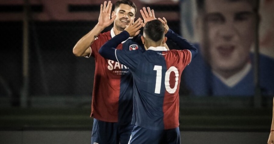 Álvaro López lidera al Albion con doblete y hunde a Nacional en el Centenario